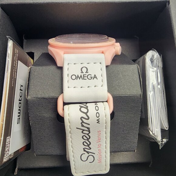 Swatch X Omega Bioceramic Moonswatch Mission To The VENUS - Picture 6 of 8